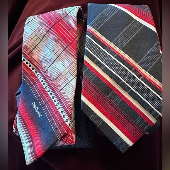 2 striped ties - red, blue,& white - Vintage - Picture 1 of 3